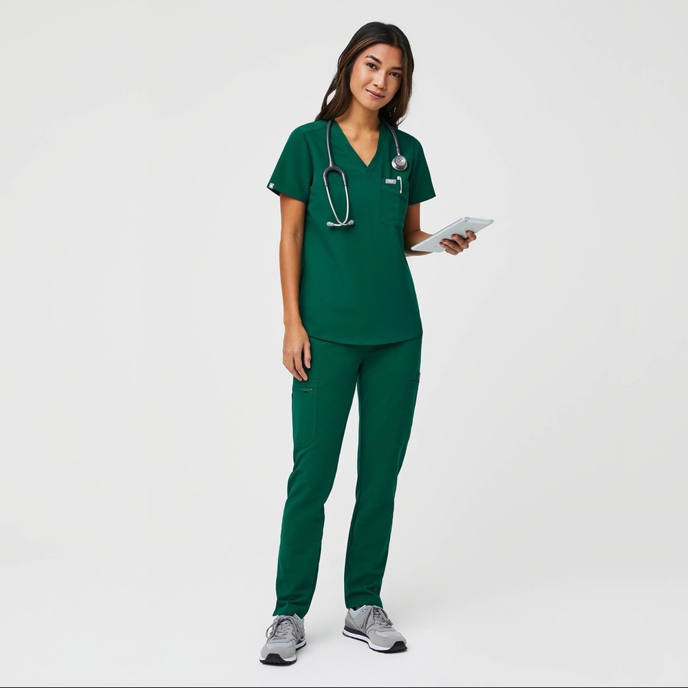 Figs XS Hunter Green Scrub Set